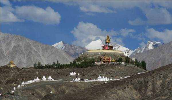 Kashmir and Ladakh Surat to Surat Package