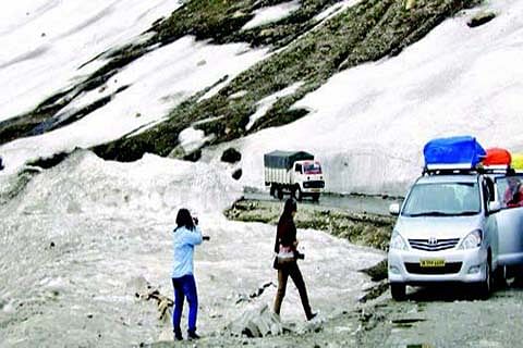 Paradise Kashmir Tour Package